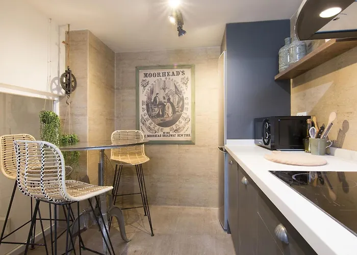 Апартаменты Chezmoihomes Catedral 1b